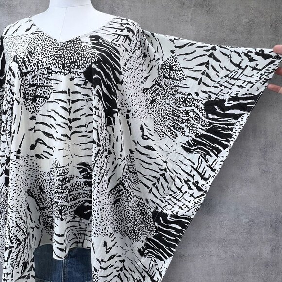 Buddy Love North Tunic Top Womens Medium Oversized Animal Print Draped Coverup - Picture 2 of 10